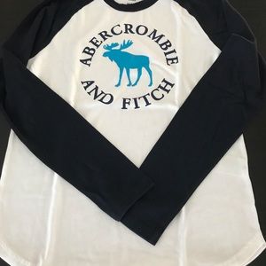 Abercrombie kids long sleeve tee